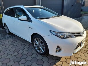 Toyota Auris Touring Sports 1.8 HSD Active Tren...