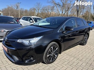 Toyota Avensis Touring Sports 2.0 D-4D Executiv...