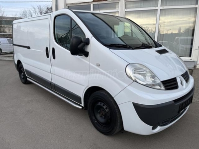 RENAULT TRAFIC 2.0 dCi L2H1 Business végig vez. szerv.könyv. hosszított kivitel