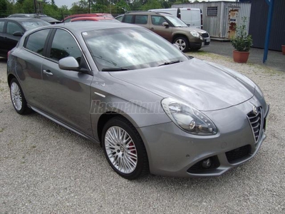 ALFA ROMEO GIULIETTA 1.6 JTD Sprint QV-LINE. BOSE HIFI. GARANTÁLT KM FUTÁS .SZERVIZKÖNYV