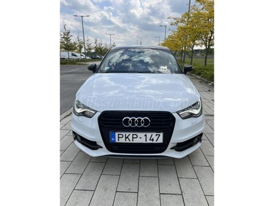 AUDI A1 Sportback 1.6 TDI DPF Attraction S-tronic