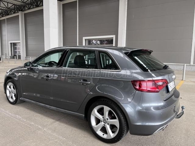 AUDI A3 1.6 TDI Ambiente DPF /// S-LINE ///