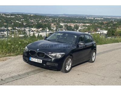 BMW 114d Sport Line 122 980 km. garázsban tartott. téli-nyári gumiszett. azonnal vihető