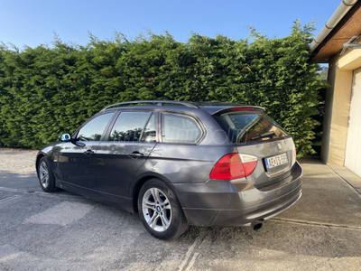 BMW 320i Touring