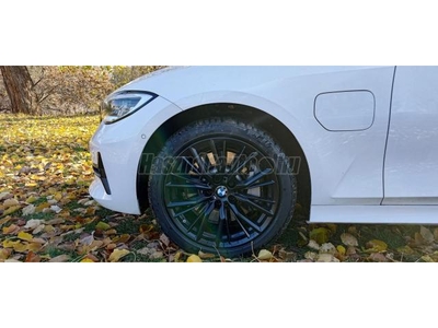 BMW 330e Sport (Automata) ÁFÁ-s. megkímélt