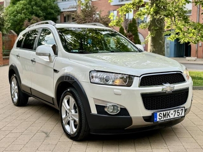 CHEVROLET CAPTIVA 2.2 D LT Plus (Automata) 7 SZEMÉLYES//GYÖNGYHÁZ FEHÉR//TOLATÓ KAMERA//19 COL//2 KULCS