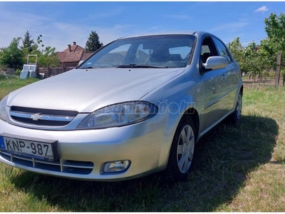 CHEVROLET LACETTI 1.4 16V Elite AC