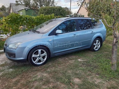 FORD FOCUS 1.6 Ghia GHIA