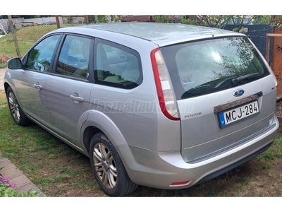 FORD FOCUS 1.6 TDCi GHIA 90LE