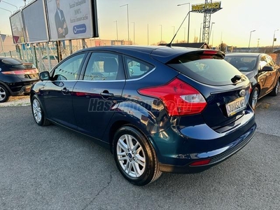 FORD FOCUS 1.6 TDCi Titanium Vezetett szervizkönyv!!!