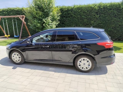 FORD FOCUS 1.6 Ti-VCT Ambiente