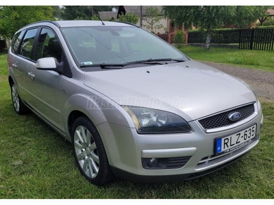 FORD FOCUS 1.6 Titanium