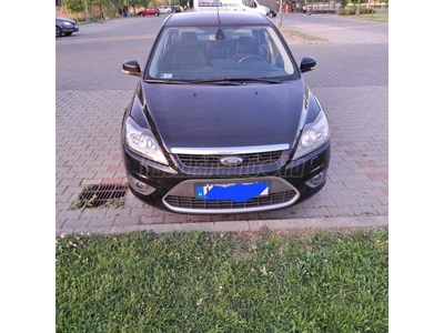 FORD FOCUS 1.6 Titanium