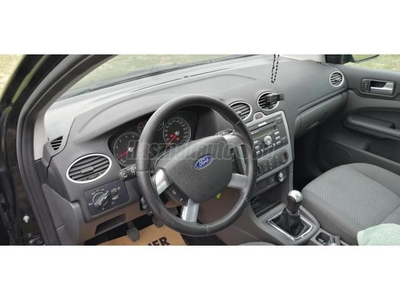 FORD FOCUS 1.6 Trend