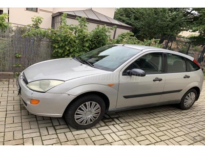 FORD FOCUS 2.0I