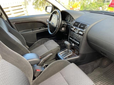 FORD MONDEO 2.0 Ghia