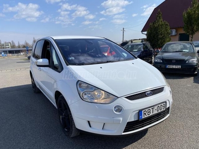 FORD S-MAX 2.0 FFV Trend 7személy.vonóhorog.navi.1tulaj