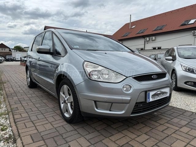 FORD S-MAX 2.0 TDCi Titanium DPF DIGIT KLÍMA-TEMPOMAT!!!