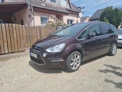 FORD S-MAX 2.0 TDCi Titanium Powershift