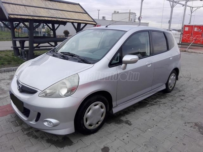 HONDA JAZZ 1.4i Sport (83LE)