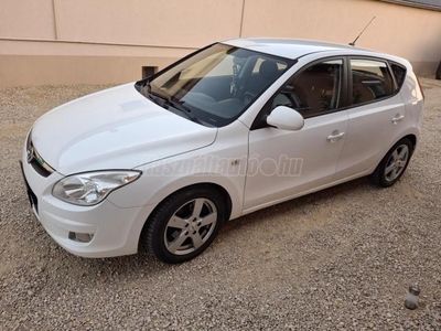 HYUNDAI I30 1.6 CRDi LP Classic