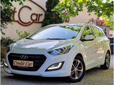 HYUNDAI I30 CW 1.4 MPi ISG Comfort 1. TULAJDONOS! - Újszerű! - 64.000Km! - Navigáció! 23 ÉVE CREDIT CAR