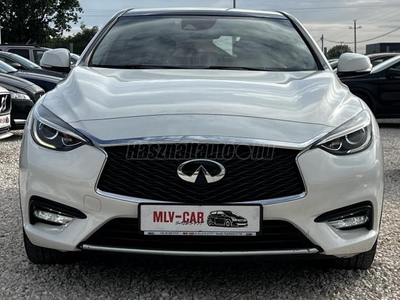 INFINITI Q30 1.5d Sport GYÖNGYHÁZ FEHÉR / NAPFÉNYTETŐ / NAVI / 1 ÉV GARANCIA!!