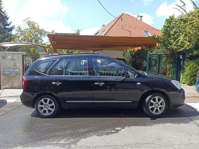 KIA CARENS 2.0 CRDi LX