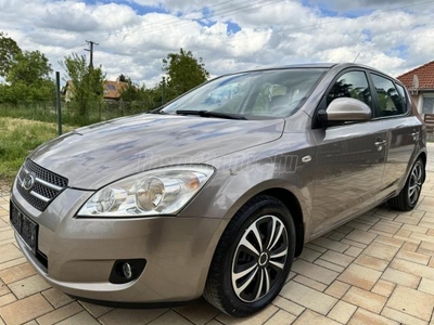 KIA CEE'D 1.6 CRDi EX Limited FRISS MŰSZAKI