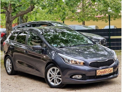 KIA CEE'D SW 1.4 CVVT FIFA Limited 94.000 KM - Mo-i SZERVIZKÖNYVES - 2. TULAJDONOSTÓL - ÚJSZERŰ - 23 ÉVE CREDIT CAR