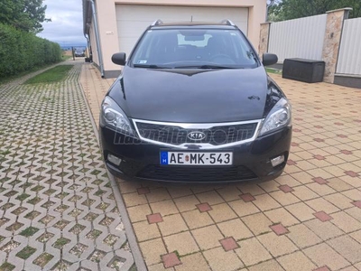 KIA CEE'D SW 1.6 CRDi EX