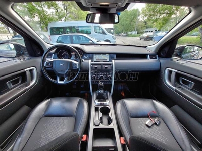 LAND ROVER DISCOVERY SPORT 2.2 TD4 SE 1.tulajd. gyönyörű állapot FULL. Bőr.Navi.sz.k. gar.99 e. km.!