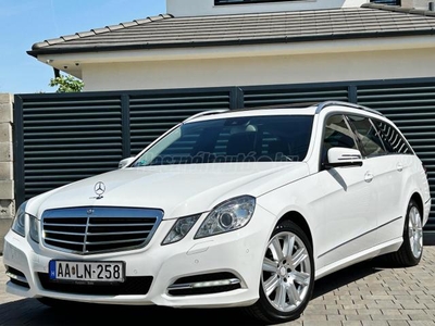 MERCEDES-BENZ E 350 CDI T BlueEFFICIENCY Avantgarde (Automata) Facelift Belső! Újszerű állapot! Napfény Tető! Végig Vezetett Sz.K!