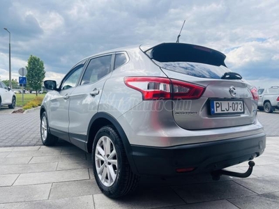 NISSAN QASHQAI 1.5 dCi Tekna