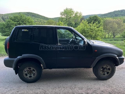 NISSAN TERRANO II 2.7 TDI SE