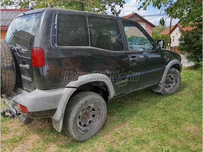 NISSAN TERRANO II 2.7 TDI SE