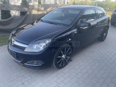 OPEL ASTRA H 1.4 GTC Cosmo Tolatóradar/Tempomat