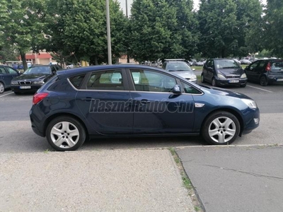 OPEL ASTRA J 1.4 Selection