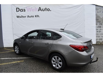 OPEL ASTRA J Sedan 1.6 Enjoy EURO6