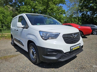 OPEL COMBO Cargo 1.5 DT L1H1 2.0t Dynamic Start&Stop (3 személyes ) ÚJSZRÜ ÁLLAPOTBAN!