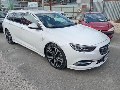 OPEL INSIGNIA Sports Tourer 2.0 CDTI Cosmo (Automata) OPC Line ! FRISS NAGYSZERVIZ ! MAGAS FELSZERLTSÉG !