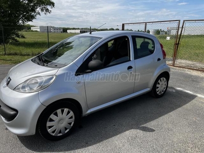 PEUGEOT 107 1.0 Kid