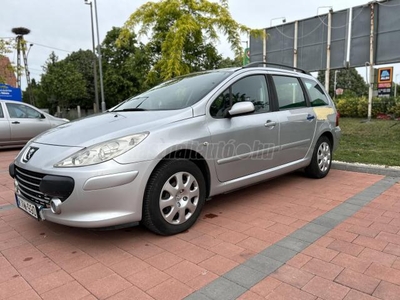 PEUGEOT 307 1.6 D-Sign