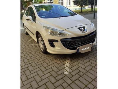 PEUGEOT 308 1.6 HDi 200 év