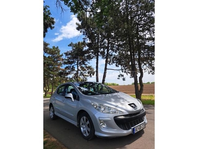 PEUGEOT 308 2.0 HDi Premium