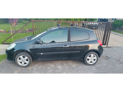 RENAULT CLIO 1.2 16V Tech Run