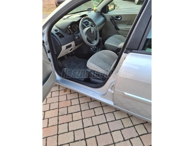 RENAULT MEGANE 1.5 dCi Azure