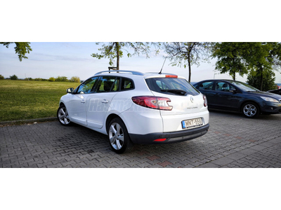 RENAULT MEGANE Grandtour 1.5 dCi Privilege EDC