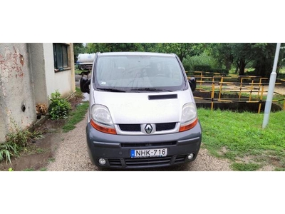 RENAULT TRAFIC 2.5 dCi L2H1 Dupla mennyezeti klímás.hosszított