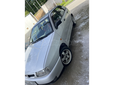 SEAT IBIZA 1.4i Plus